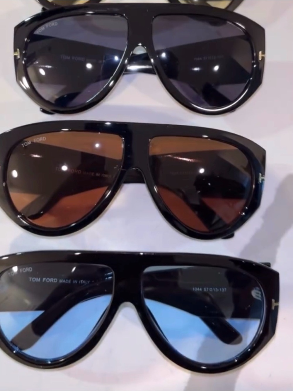 Black or blue Aviator Sunglasses